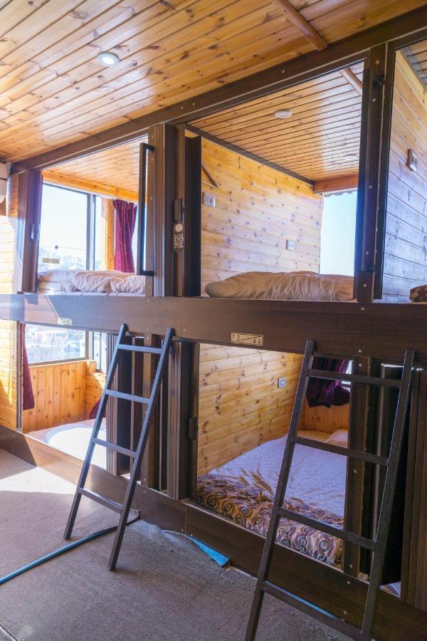 Petra Capsule Hostel 와디무사 외부 사진